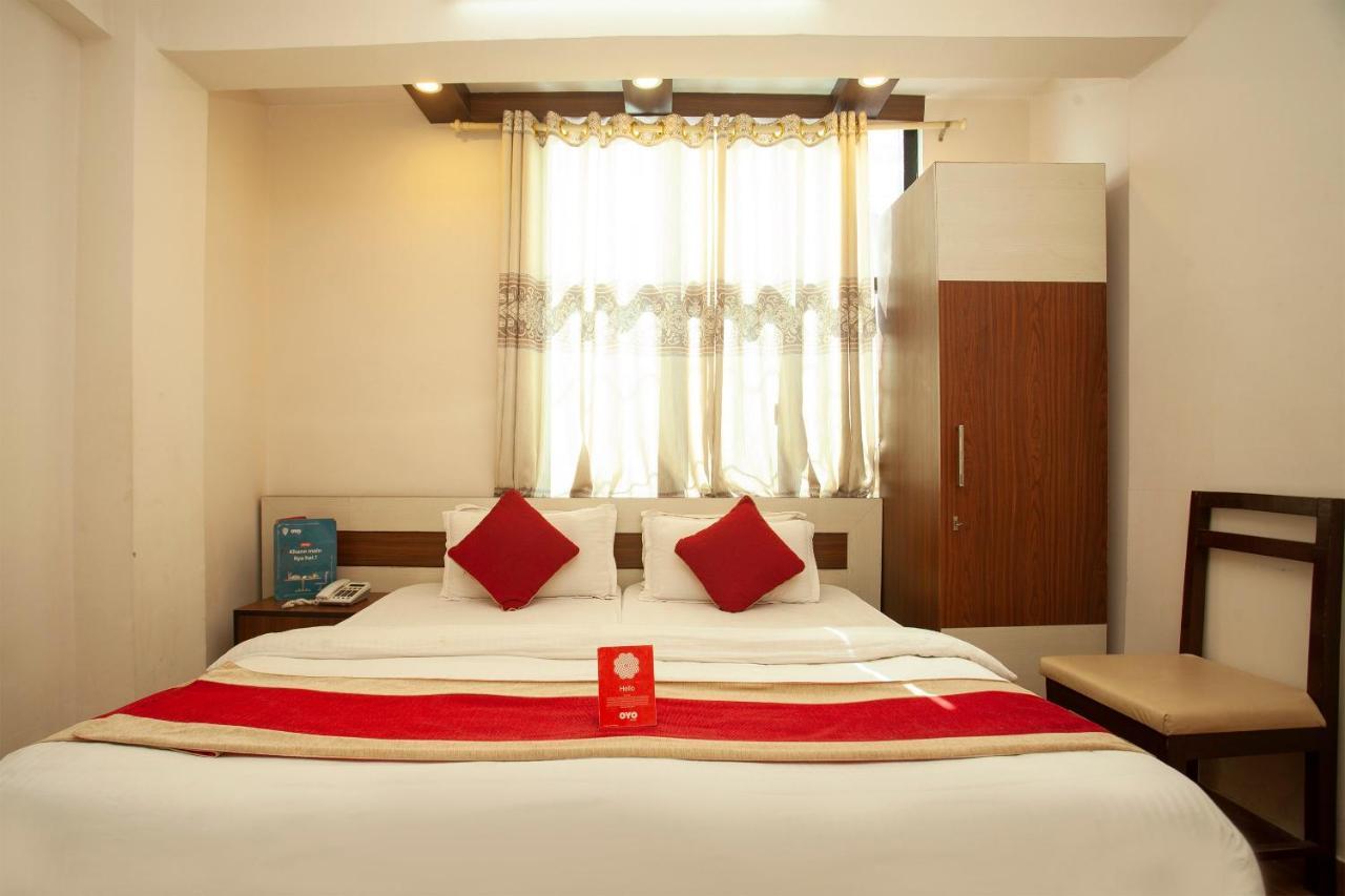 Oyo 219 Hotel Royal Kusum Катманду Экстерьер фото